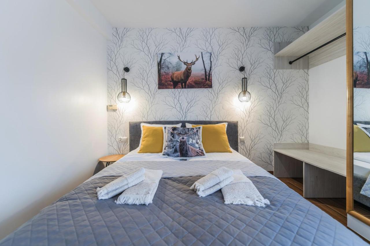 Bed & Breakfast Bialy Jelen Z Basenem I Jacuzzi *